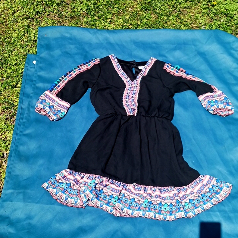 🏷3/$15 Dress